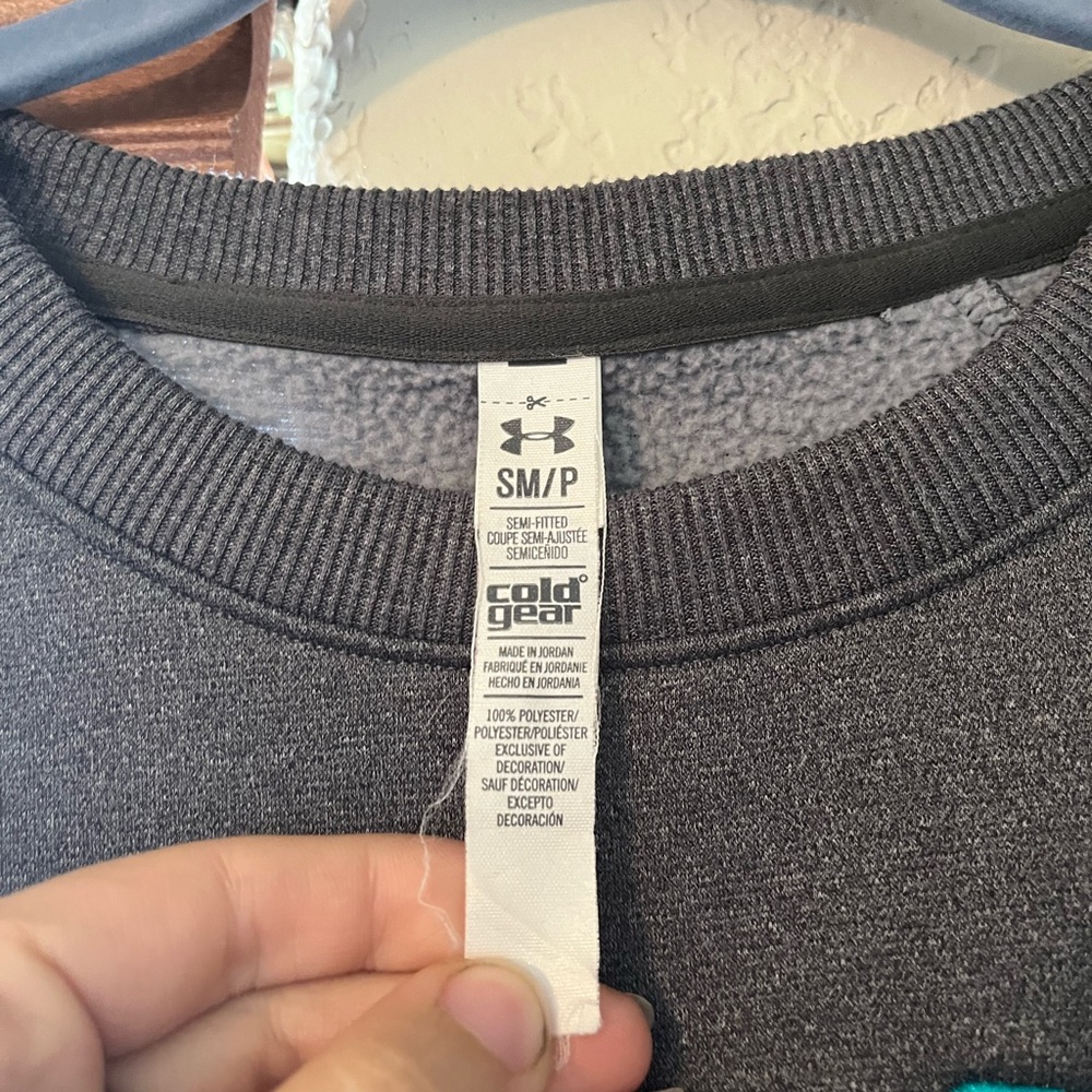 Crew neck - Picture 2 of 4